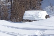 42 La Baita della Costa della Mersa ammantata di neve